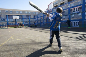 Kid with bat resize.jpg - Cage Cricket in SW1